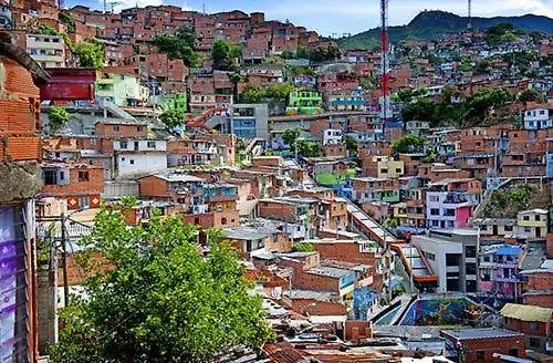 Apartastudio Calasanz- Cerca Estacion Metro Floresta Medellin 0*,  Colombia